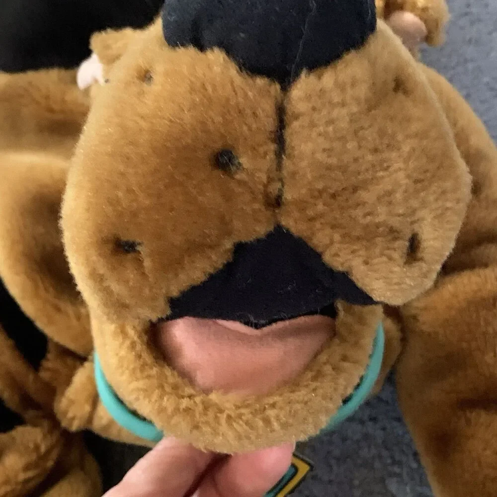Scooby-Doo Lying Down Plush Pillow Warner Brothers 28” Vintage 2001 Rare